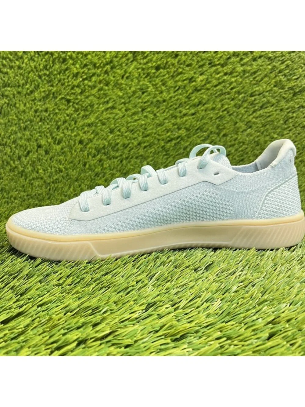 Flux Footwear Adapt Trainer Icecube Blue Mens Size 9.5 Athletic Shoes Sneakers
